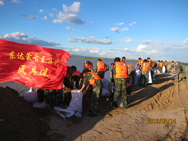 铁算算盘民兵连积极支持抗洪抢险